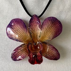 Lacquer-dipped orchid necklace